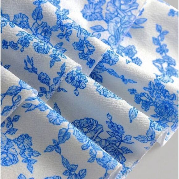 Knit Blue and White Casual Floral Sundress with 2 layer skirt and fitted bodice - Picture 15 of 16